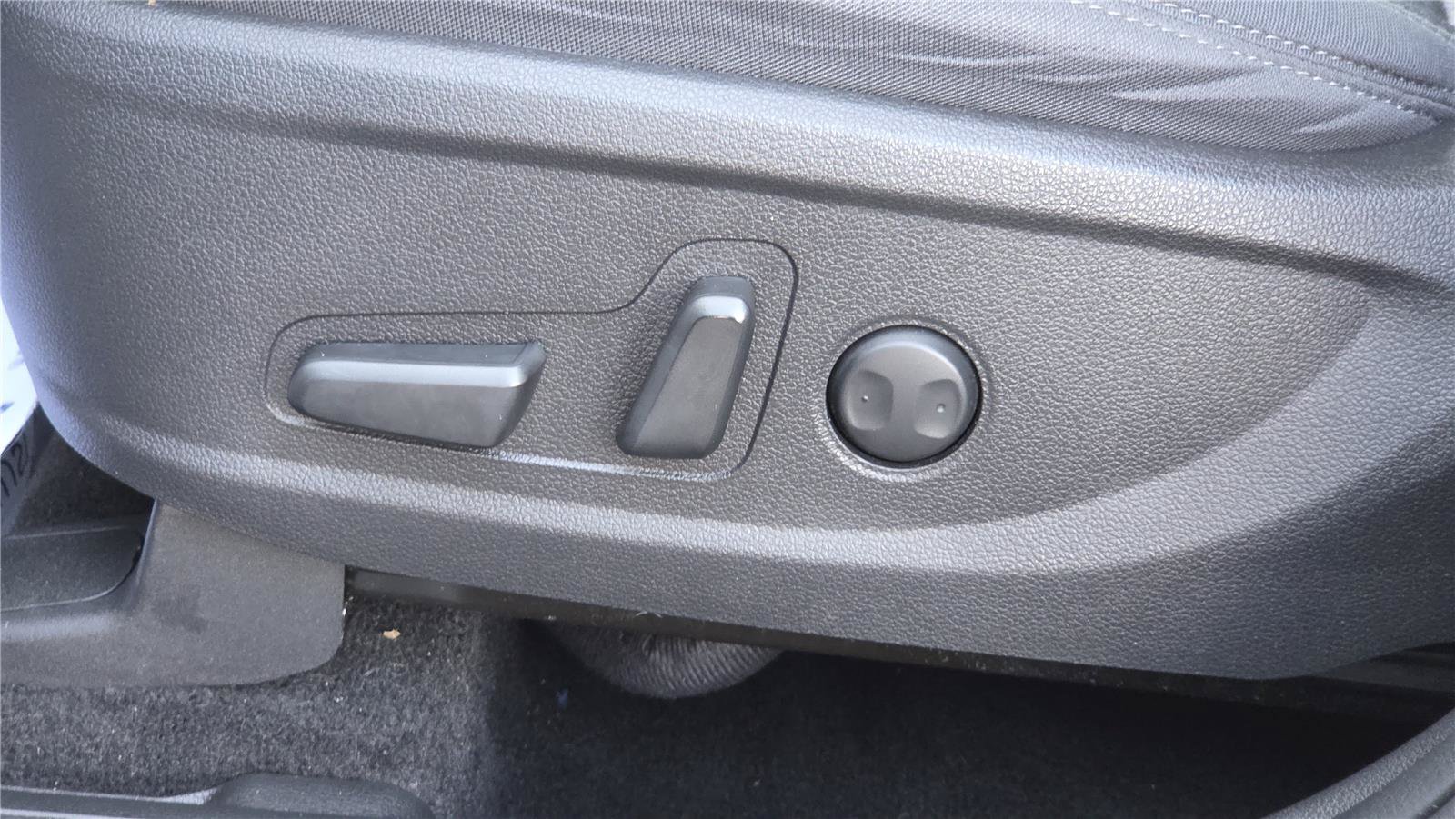 Used 2023 Hyundai Santa Fe SEL AWD/4WD image 16