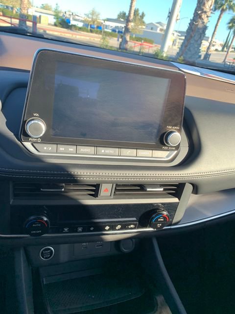 Used 2023 Nissan Rogue SV FWD image 28