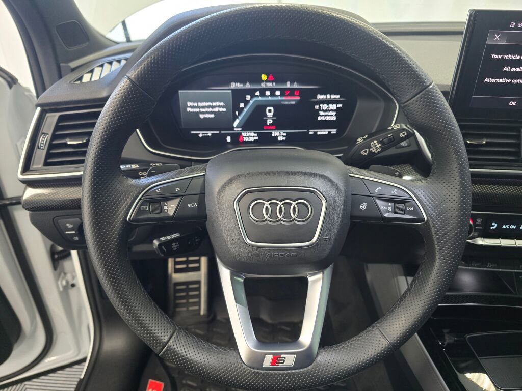 Used 2025 Audi SQ5 Premium Plus w/ Premium Plus Package image 14