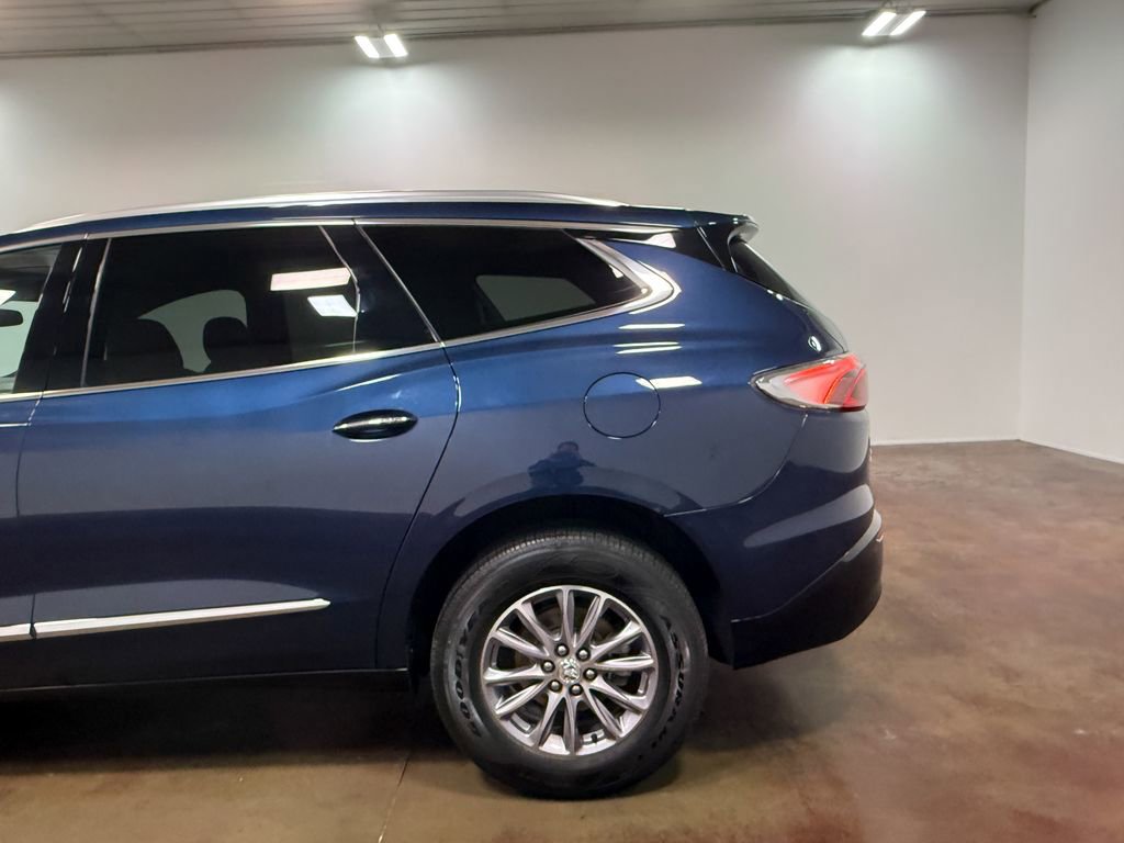 Used 2023 Buick Enclave Essence AWD/4WD image 36