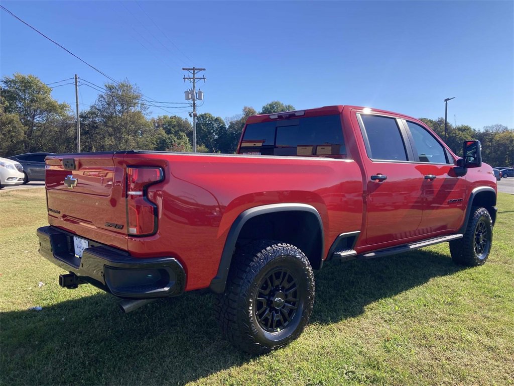 New 2026 Chevrolet Silverado 2500 ZR2 image 4