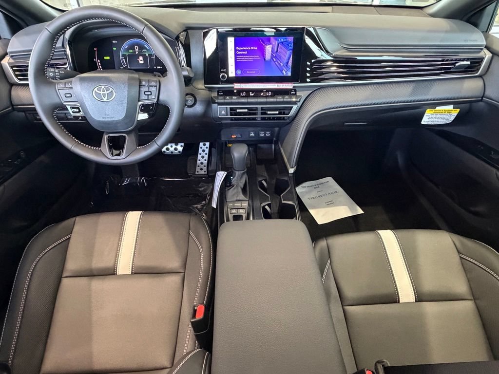 Used 2026 Toyota Camry SE FWD image 33