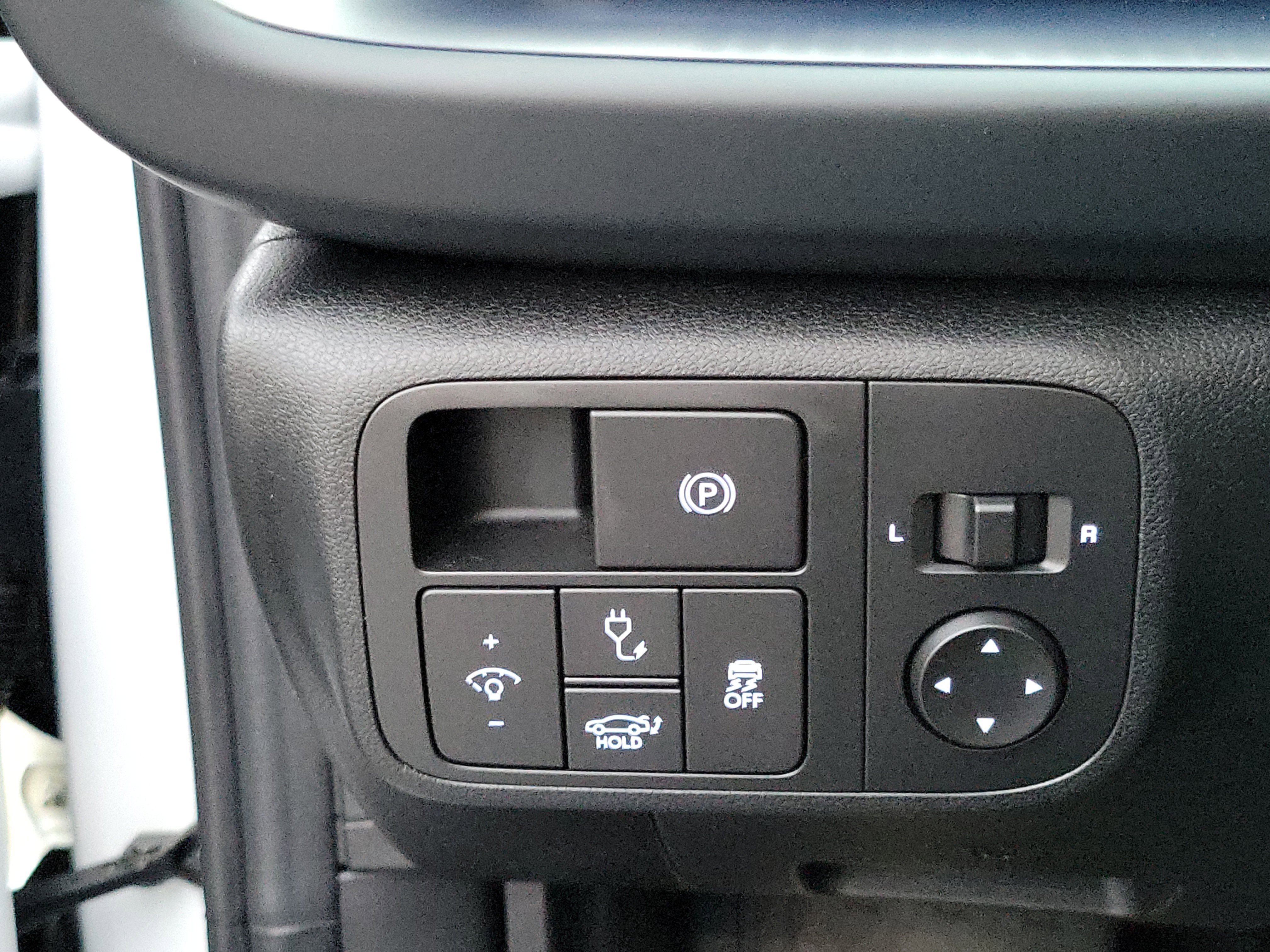 Certified 2025 Hyundai Ioniq 6 SE image 12