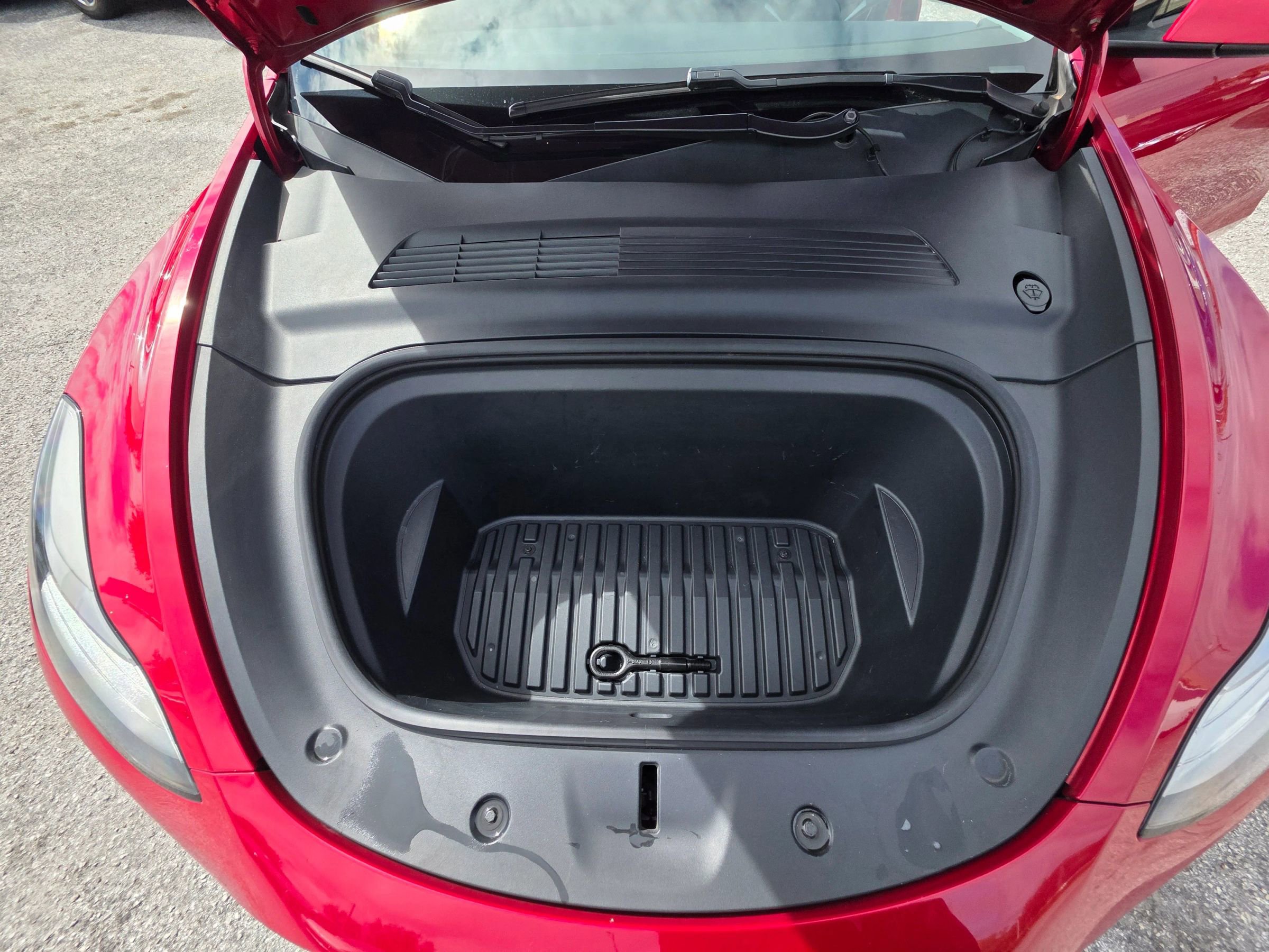 Used 2020 Tesla Model Y Long Range image 24