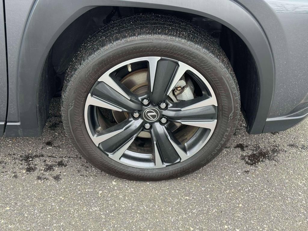 Used 2024 Lexus UX 250h AWD image 9