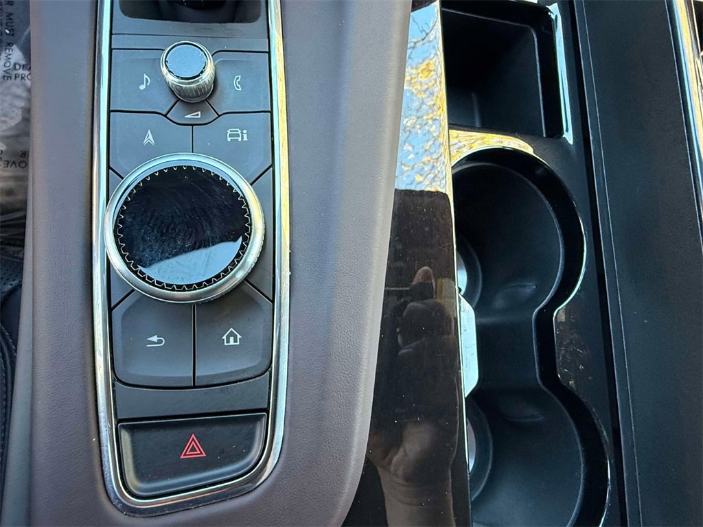 Used 2024 Cadillac Escalade ESV Sport Platinum w/ LPO, ONYX Package image 25