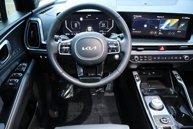 Used 2025 Kia Sorento SX Prestige image 18