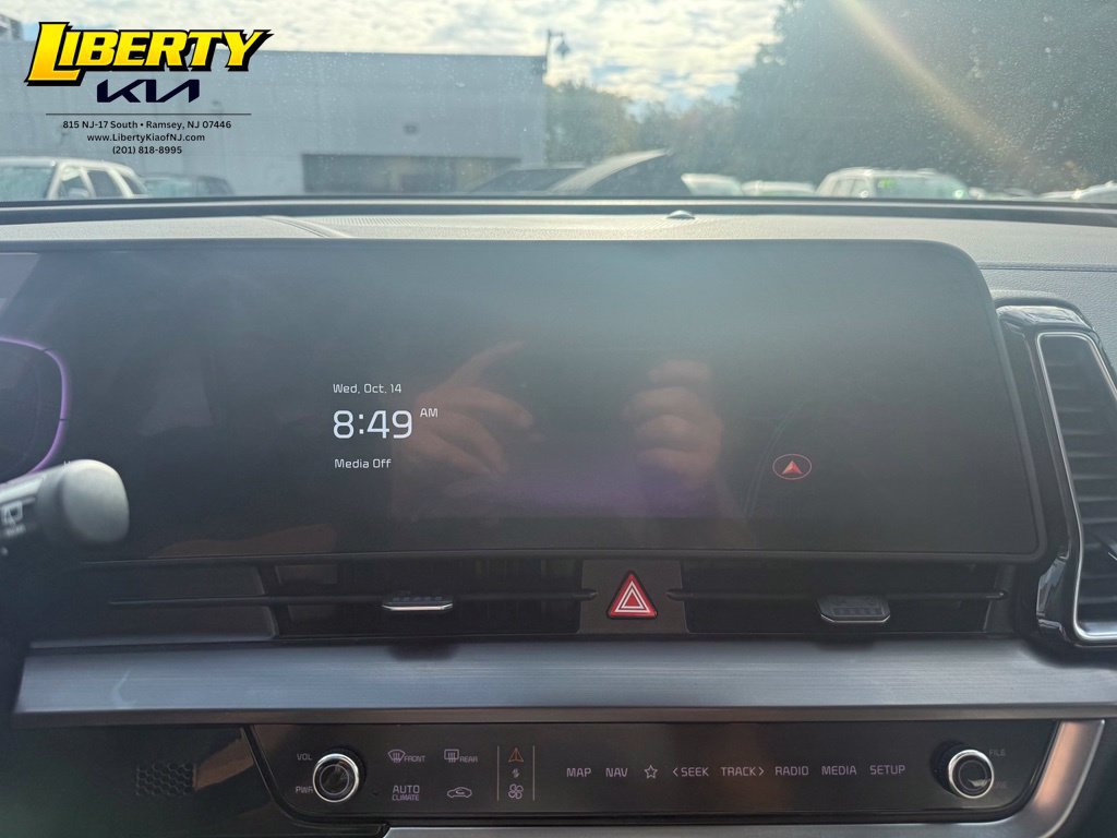 Used 2024 Kia Sportage EX AWD/4WD image 14