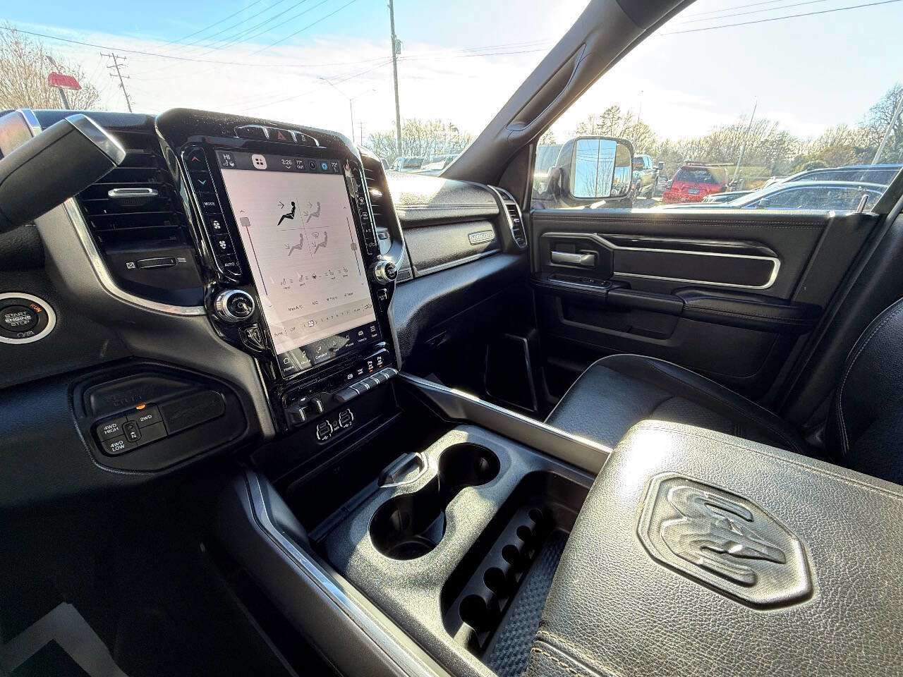 Used 2022 RAM 2500 Laramie w/ Night Edition image 27