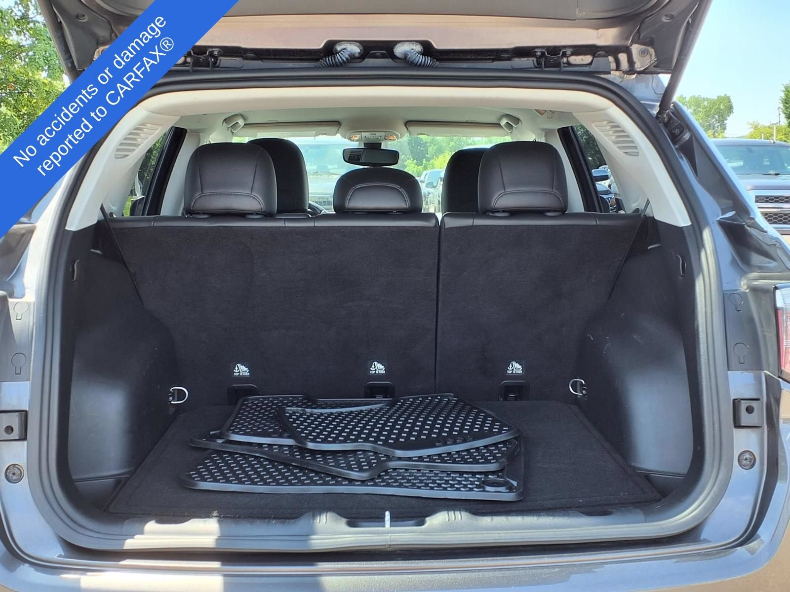 Used 2018 Jeep Compass Latitude w/ Popular Equipment Group AWD/4WD image 12