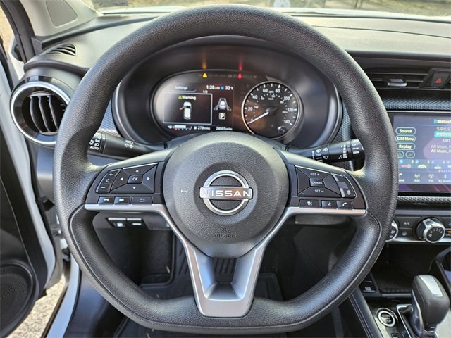 Used 2023 Nissan Kicks SV image 23
