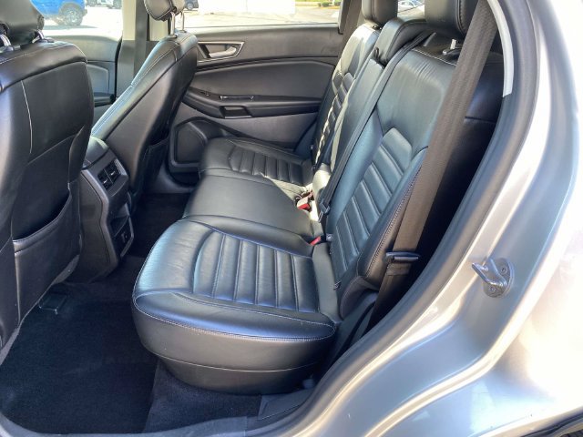 Used 2015 Ford Edge SEL w/ Equipment Group 201A FWD image 10
