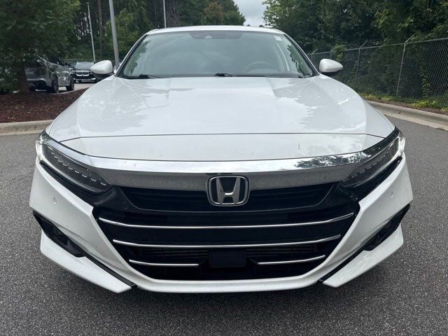 Used 2022 Honda Accord Touring image 2