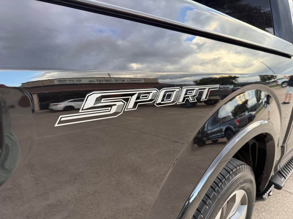 Used 2019 Ford F150 XLT w/ Equipment Group 302A Luxury RWD image 10