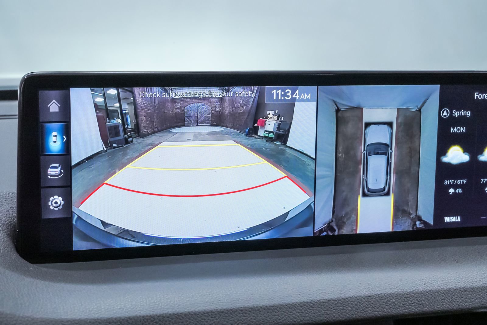 Certified 2023 Genesis GV70 2.5T Advanced w/ Advanced Package image 24