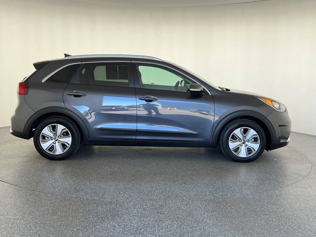 Used 2019 Kia Niro EX FWD video 2