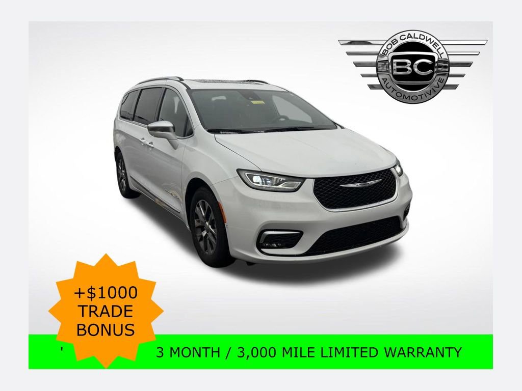 Used 2024 Chrysler Pacifica Pinnacle