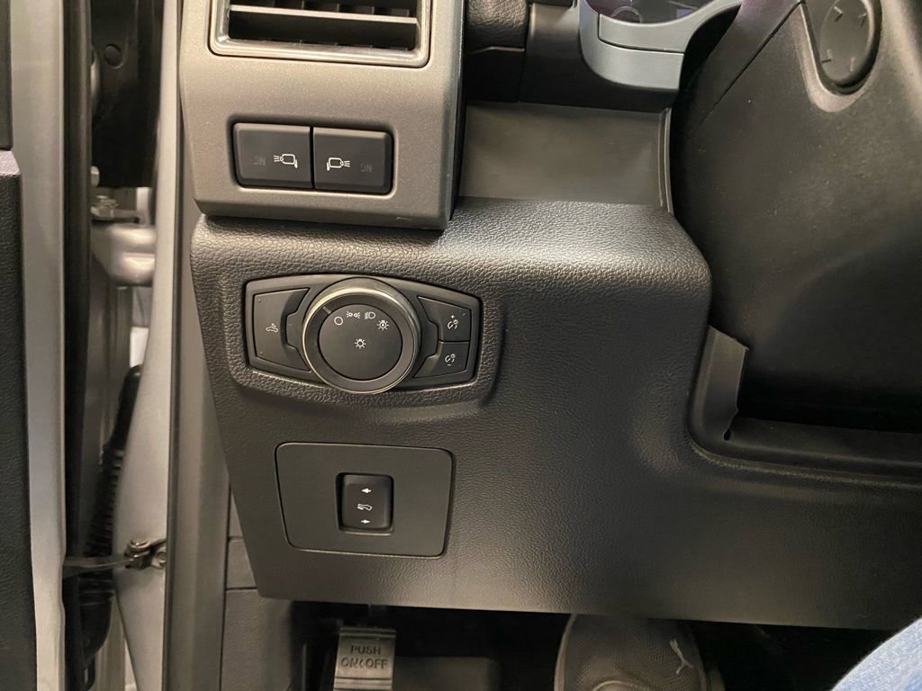 Used 2018 Ford F150 Raptor w/ Equipment Group 802A Luxury image 22