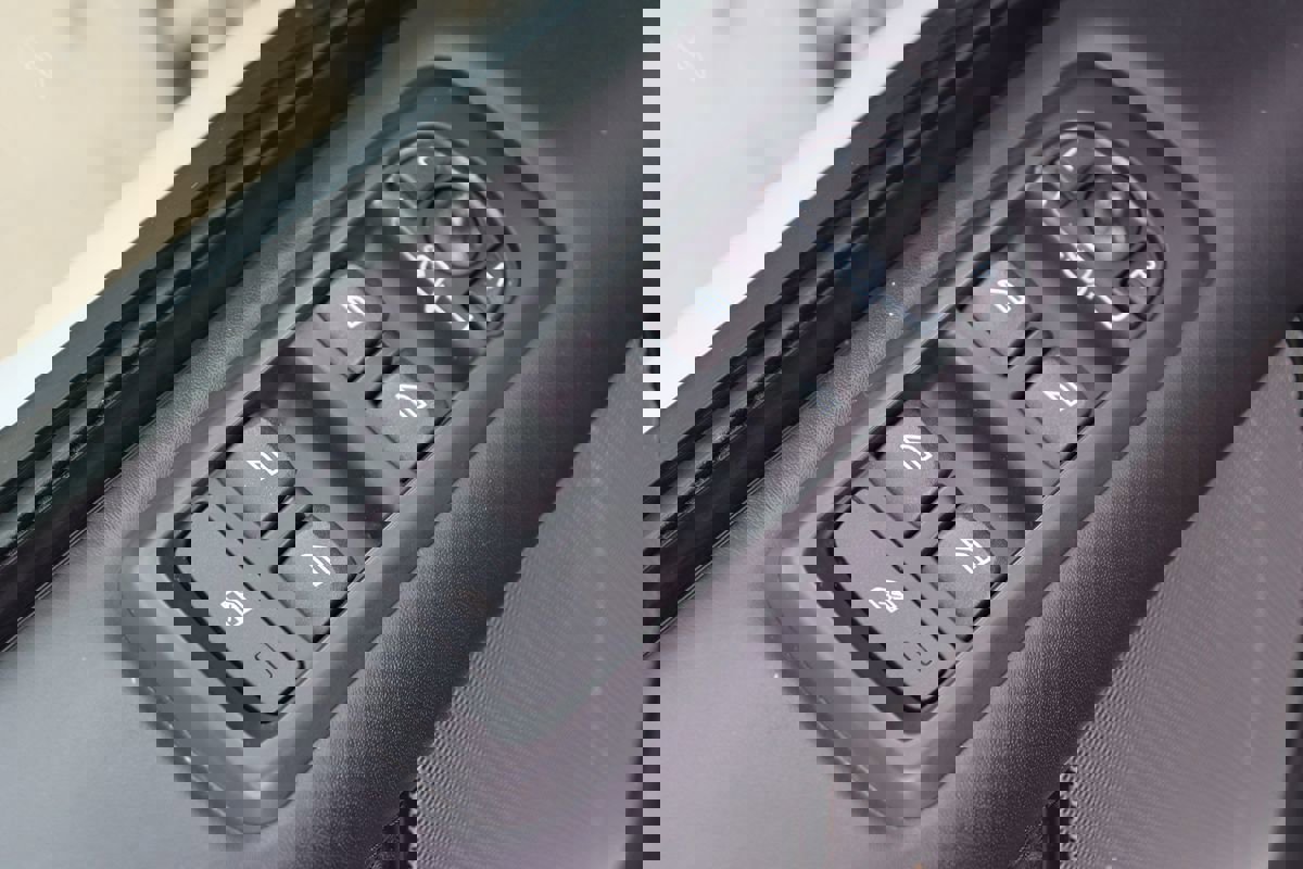 Used 2016 Land Rover LR4 HSE LUX image 42