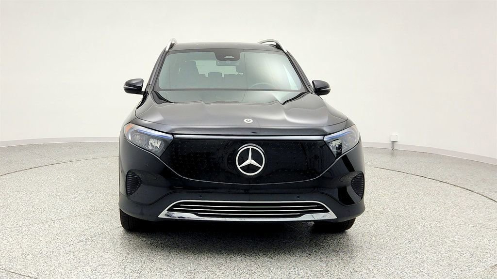Used 2024 Mercedes-Benz EQB 300 4MATIC image 2