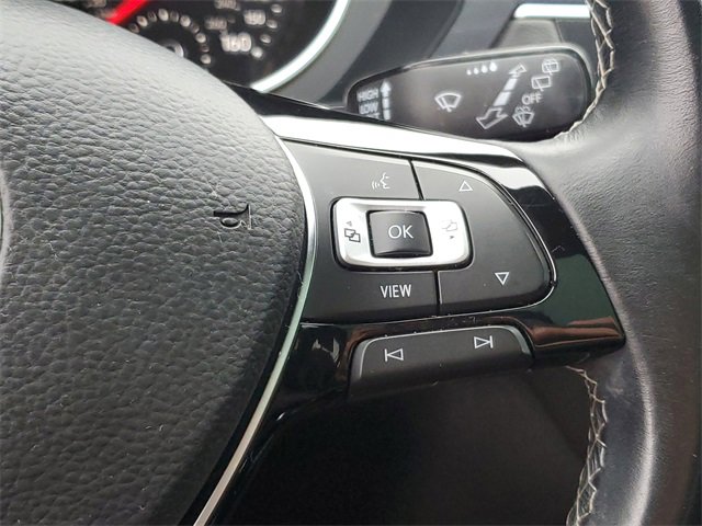 Used 2021 Volkswagen Tiguan SE R-Line image 13