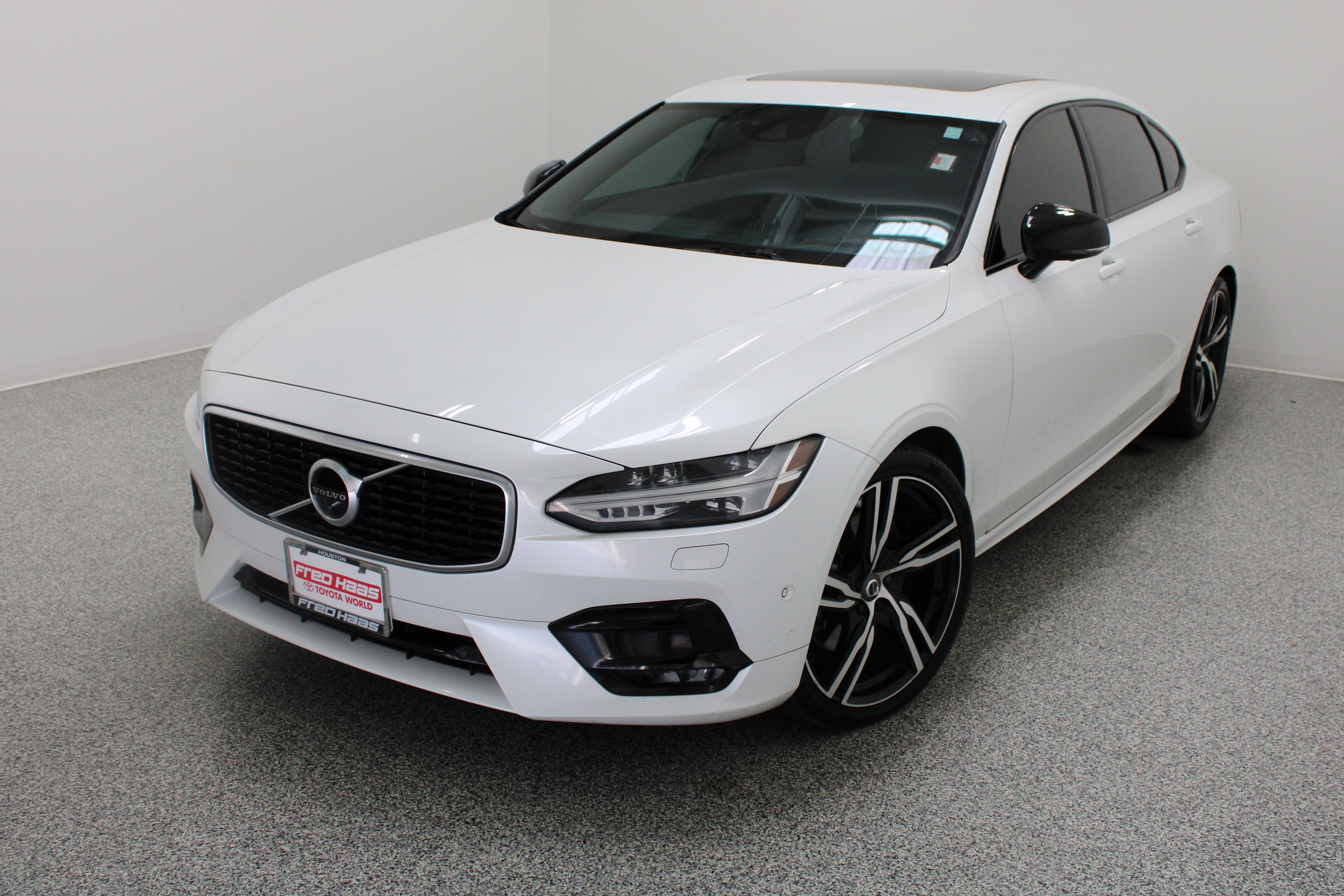Used 2020 Volvo S90 T6 R-Design AWD/4WD image 2