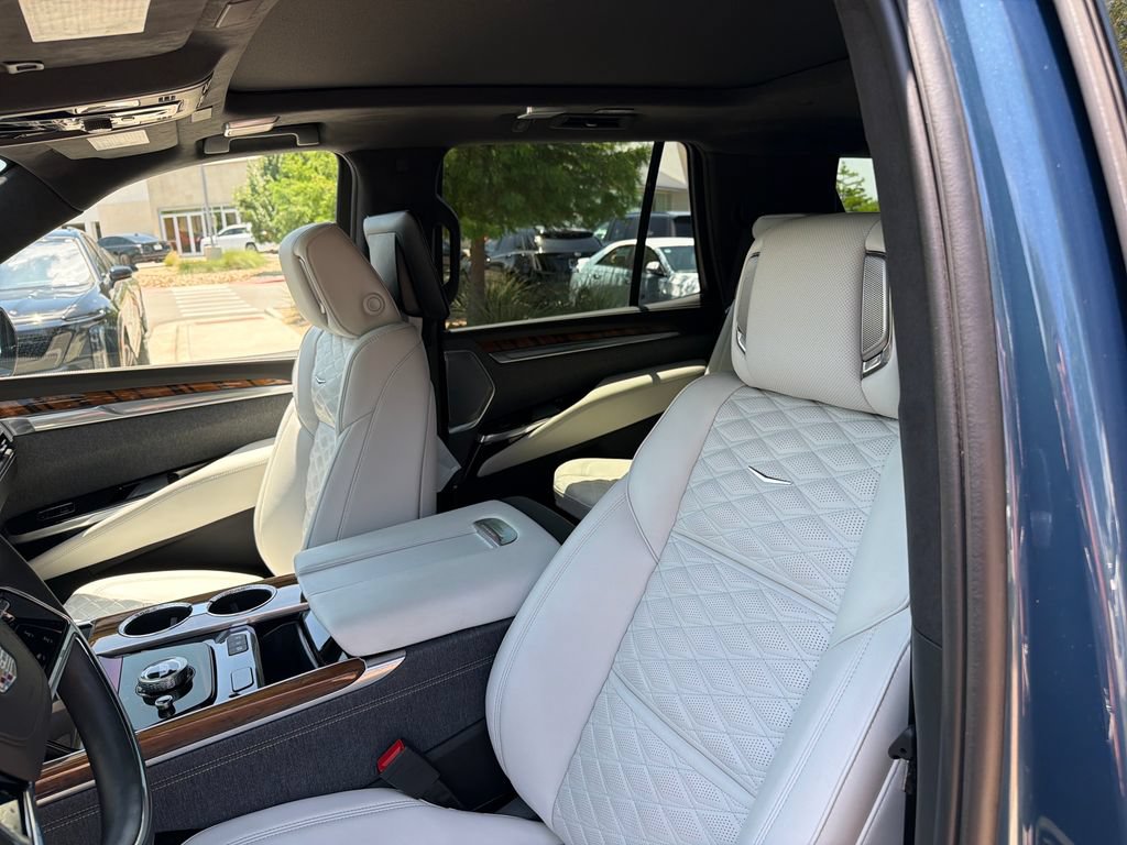 Certified 2025 Cadillac Escalade Sport Platinum AWD/4WD image 20