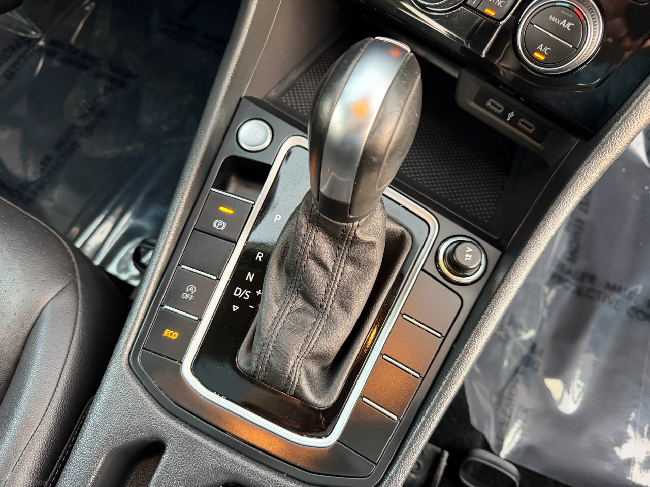 Used 2020 Volkswagen Jetta SE image 74