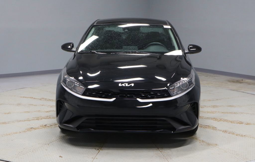Used 2024 Kia Forte LXS FWD image 5