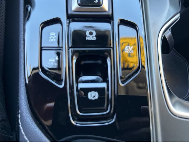 Certified 2026 Lexus NX 350h AWD w/ Accessory Package (2T) image 33