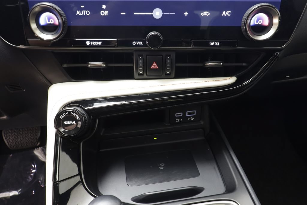 Used 2022 Lexus NX 250 AWD image 11