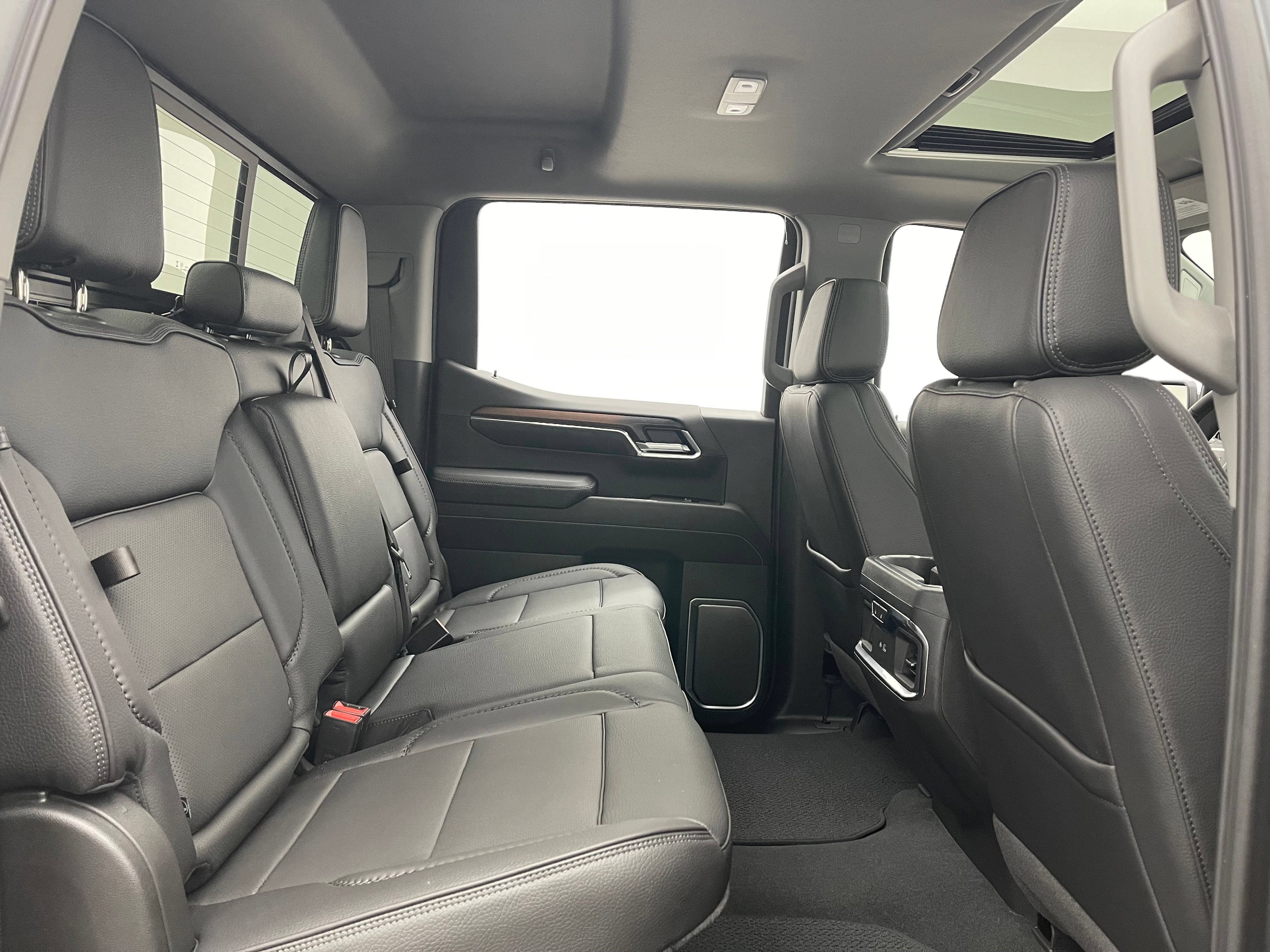 New 2026 GMC Sierra 1500 Denali w/ Denali Reserve Package AWD/4WD image 38