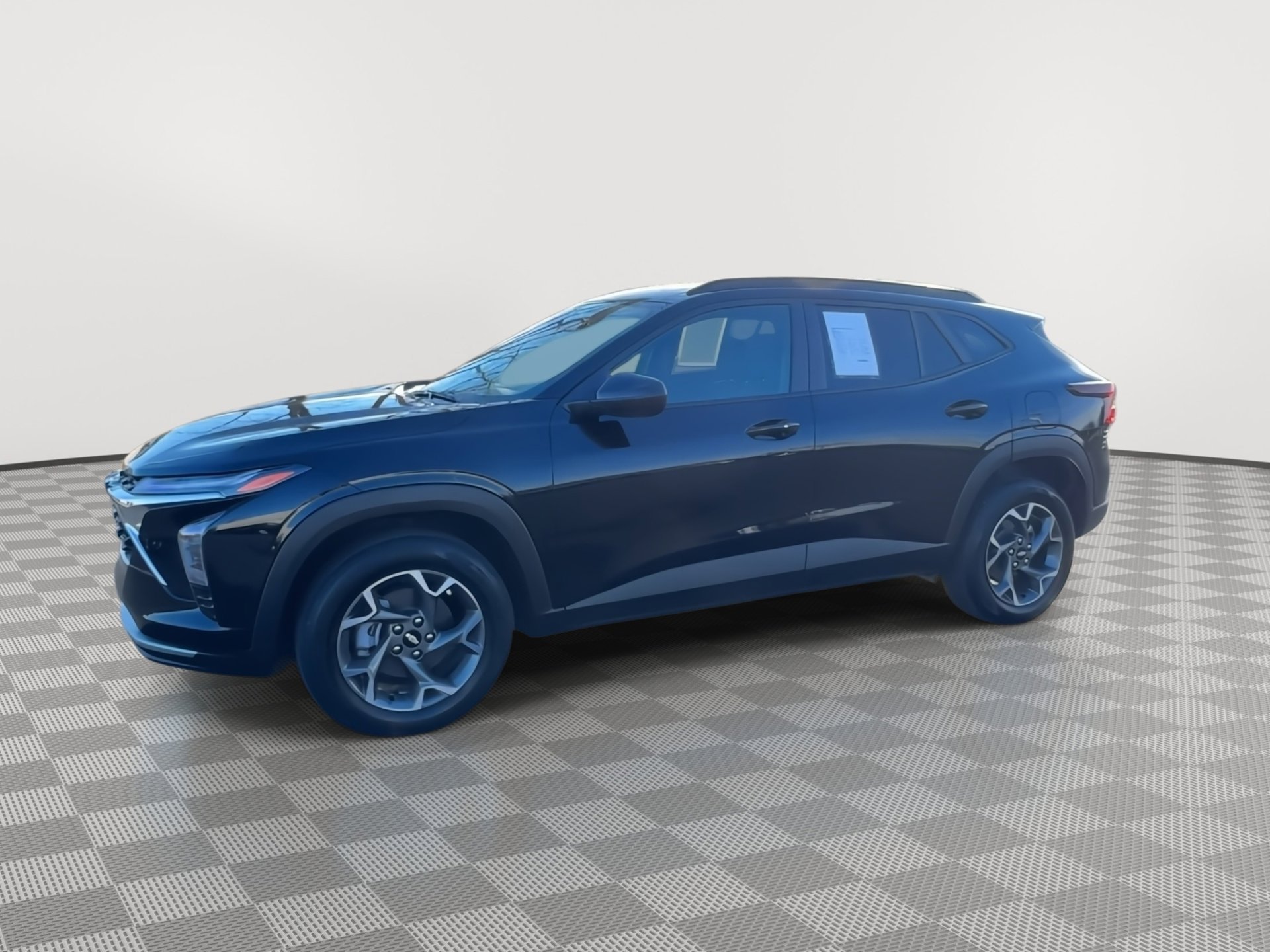 Used 2024 Chevrolet Trax LT w/ Driver Confidence Package image 7