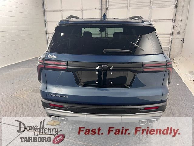 New 2026 Chevrolet Traverse LT w/ Driver Confidence Package FWD image 7