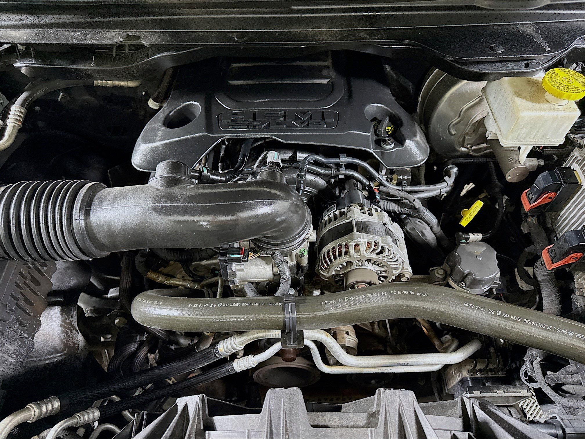 Used 2019 RAM 1500 Laramie w/ Sport Appearance Package image 39