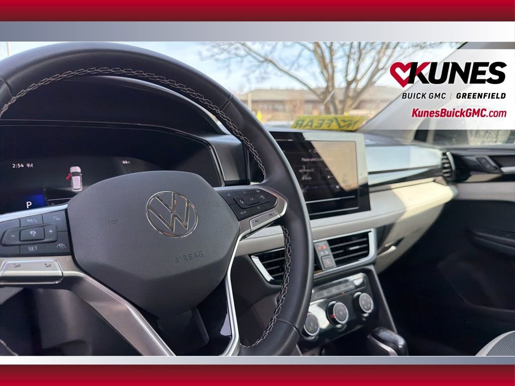 Used 2025 Volkswagen Taos S AWD/4WD image 19