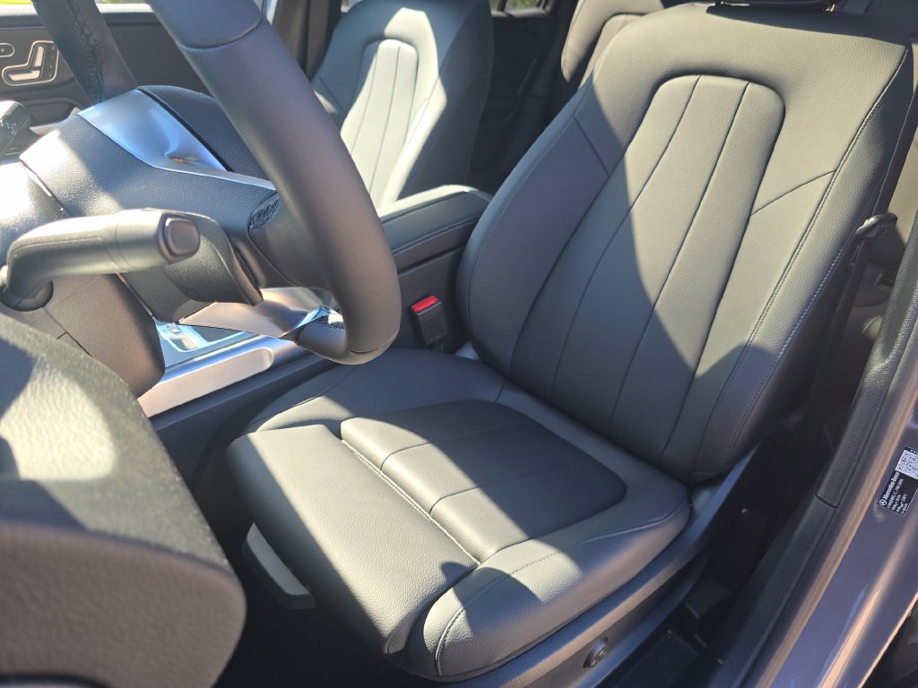 New 2026 Mercedes-Benz GLB 250 4MATIC image 24