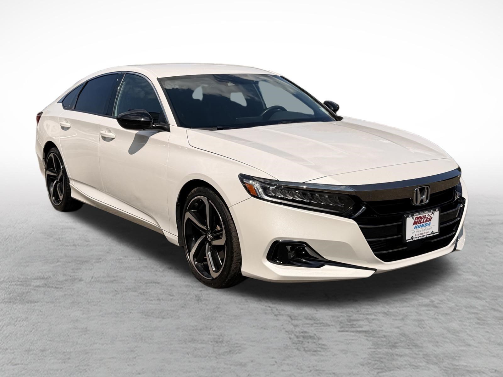 Certified 2022 Honda Accord Sport image 3