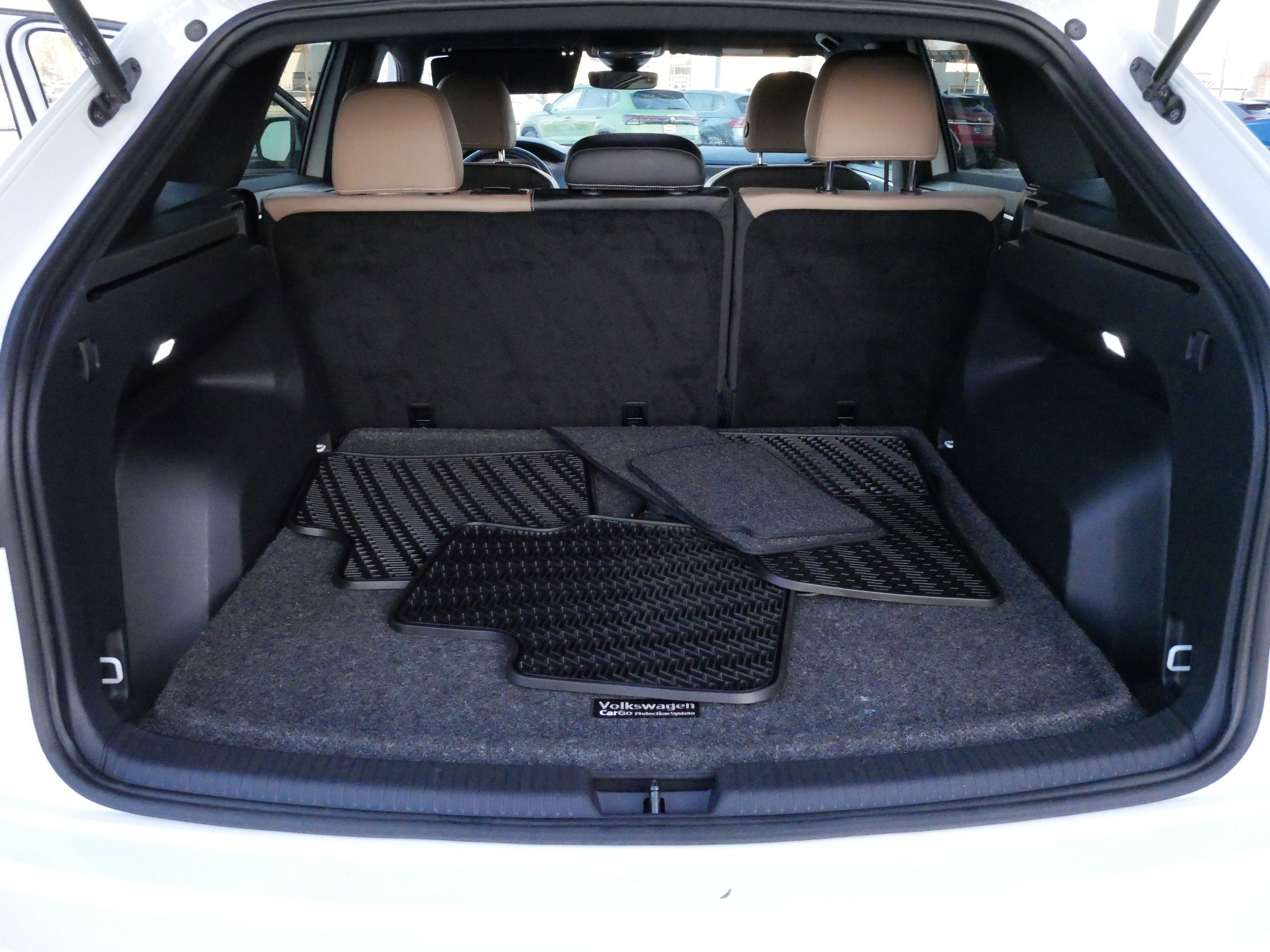 Certified 2024 Volkswagen Atlas Cross Sport SE image 18