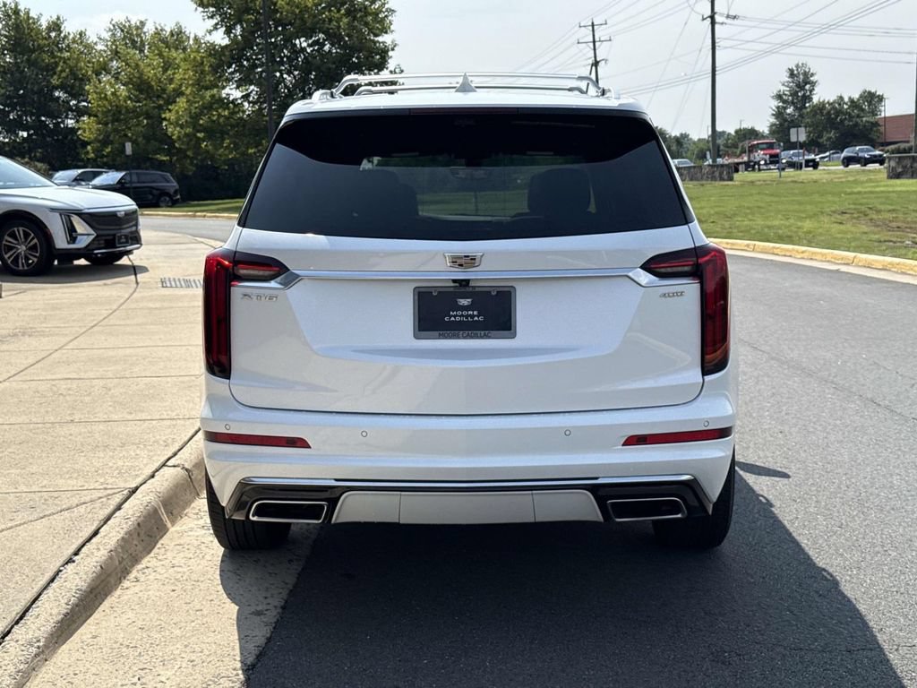 Used 2024 Cadillac XT6 Premium Luxury w/ Technology Package FWD image 24