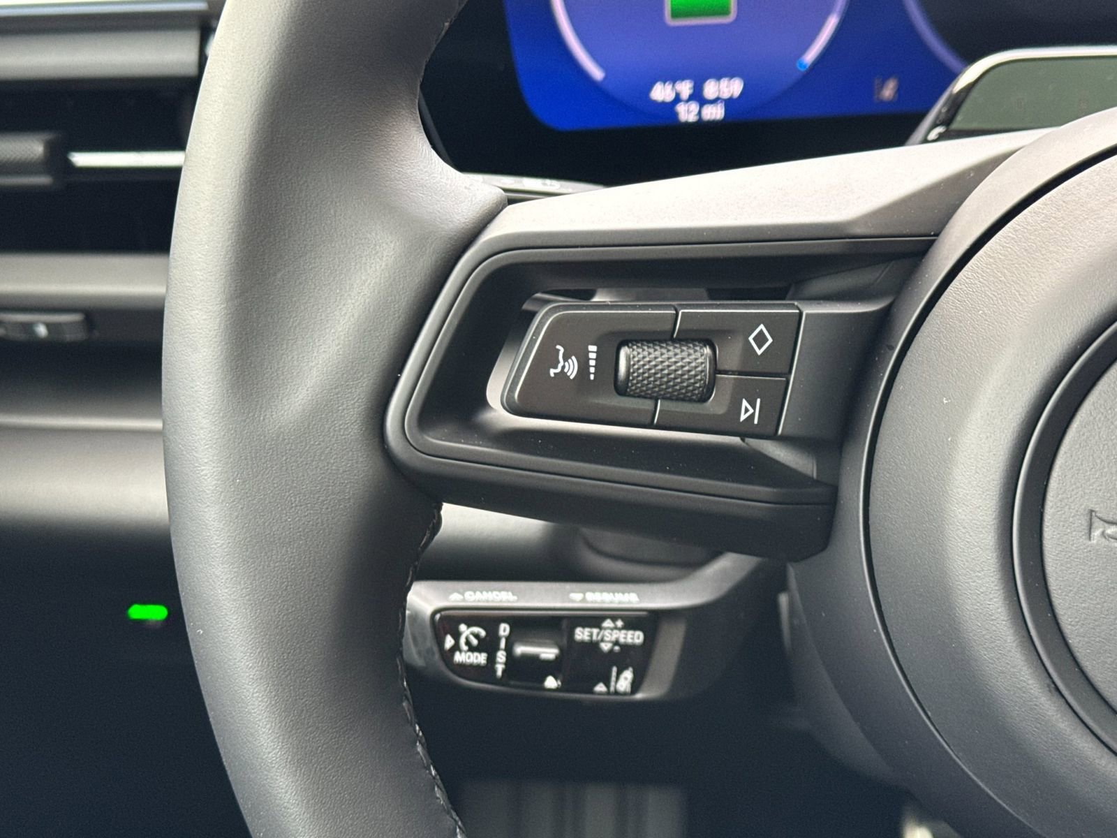 New 2026 Porsche Macan 4S Electric image 28