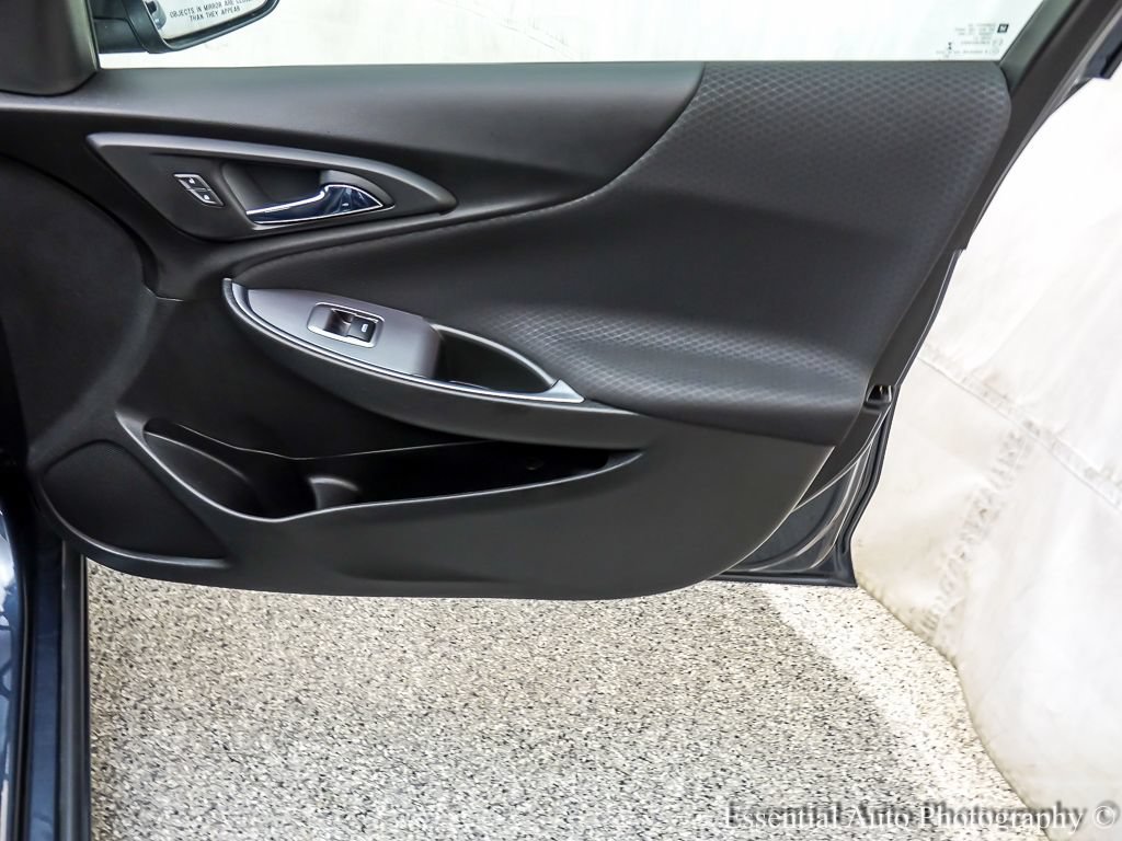 Used 2020 Chevrolet Malibu LT FWD image 23