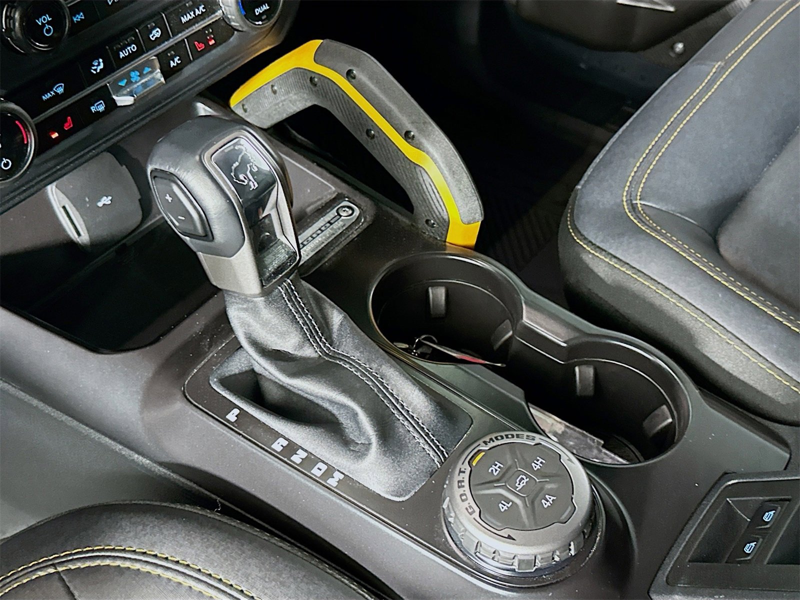 Used 2024 Ford Bronco Badlands w/ Sasquatch Package image 17