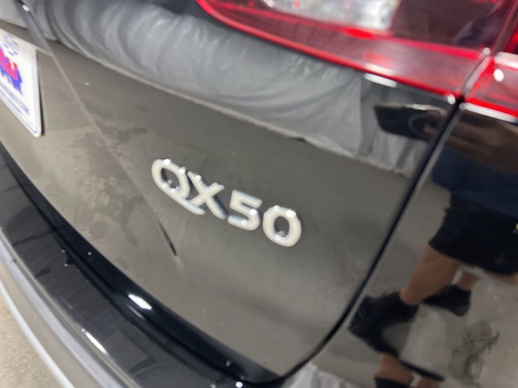 Used 2024 INFINITI QX50 Luxe image 17