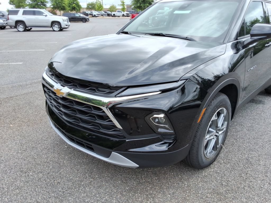 New 2026 Chevrolet Blazer LT FWD image 9