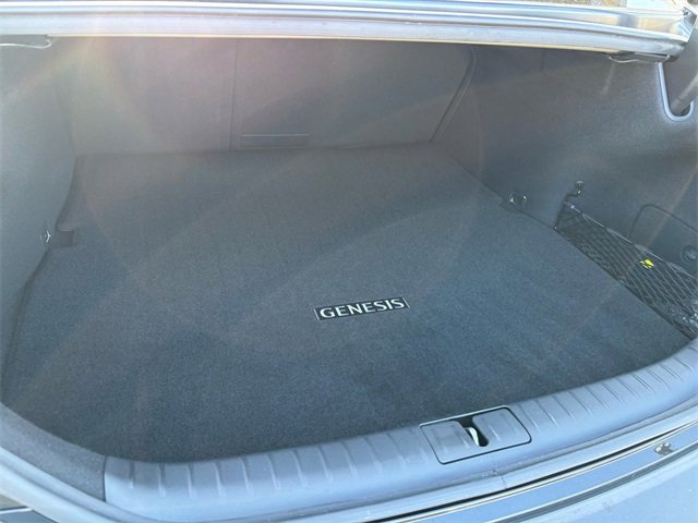 Used 2023 Genesis G70 3.3T w/ Sport Advanced Package image 9