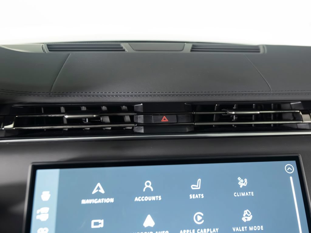 Used 2024 Land Rover Range Rover Sport SE AWD/4WD image 23