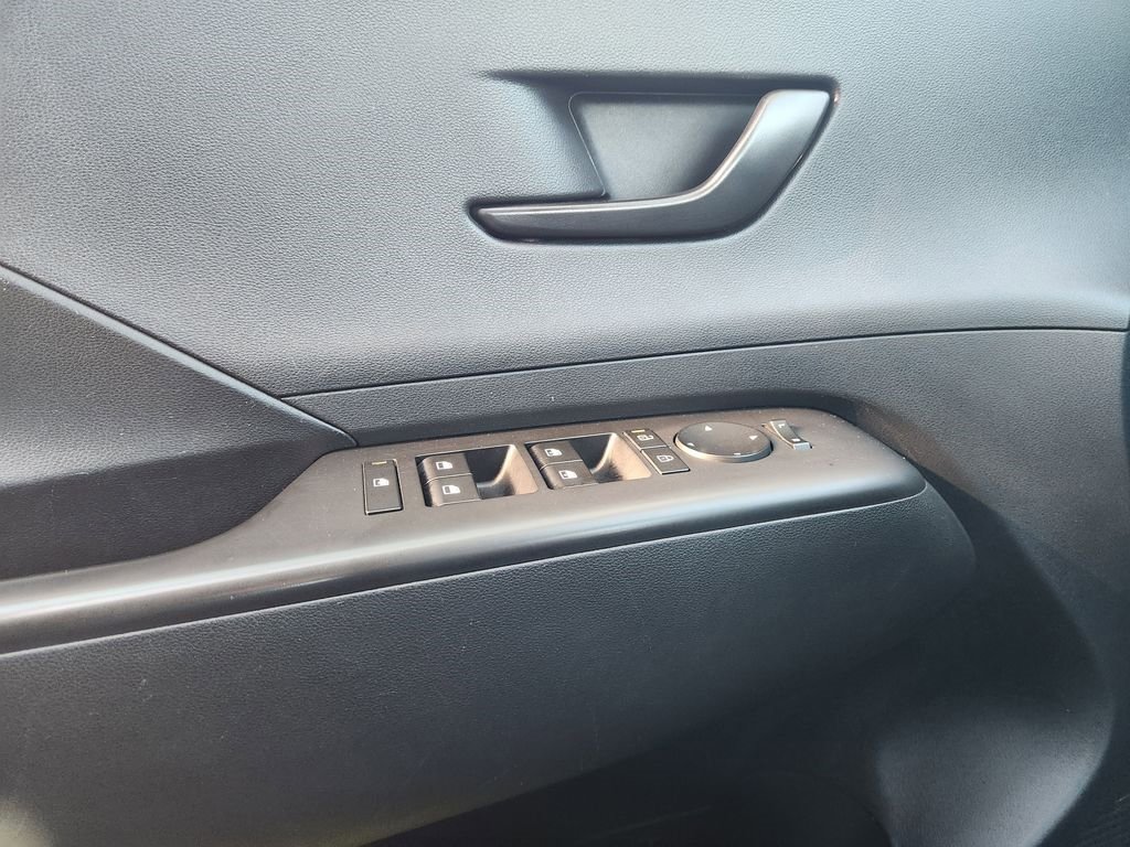 Used 2024 Hyundai Kona SEL w/ Convenience Package image 23