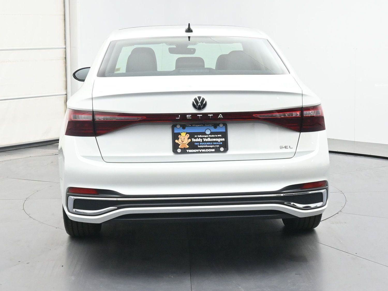 Certified 2026 Volkswagen Jetta SEL FWD image 20
