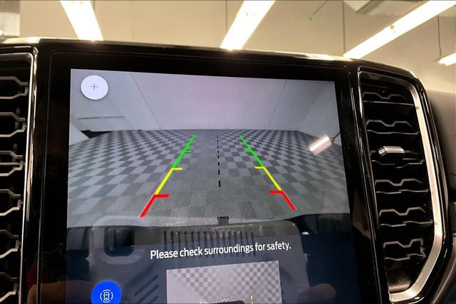 Used 2025 Ford Ranger Lariat w/ FX4 Off-Road Package image 28